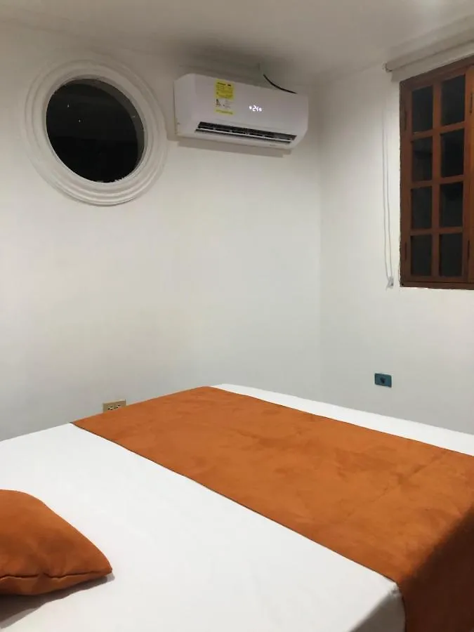 La 10B Hostel Cartagena 0*,  Colombia