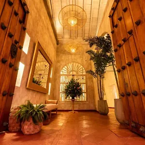 Moet Boutique Adutls Only Hotel